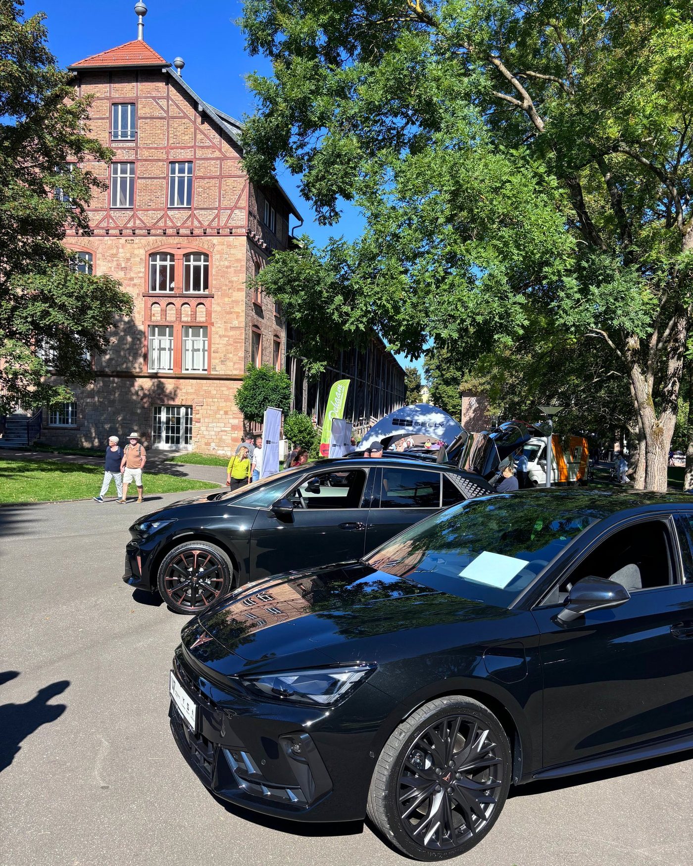 CUPRA-Modell im Kurpark von Bad Orb