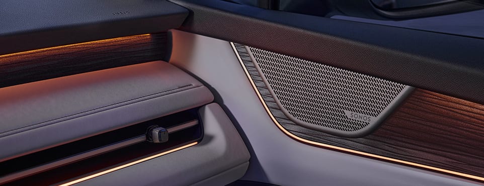 Lautsprecher des Sonos Soundsystems im Škoda Peaq