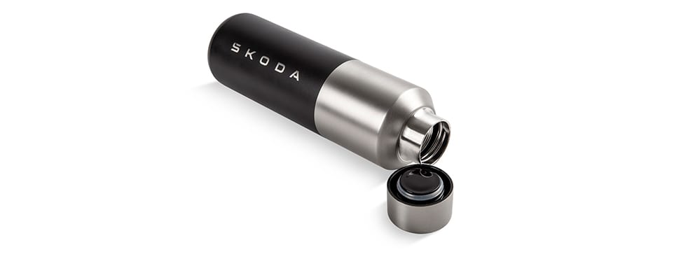 Thermosflasche aus Edelstahl mit Škoda Schriftzug